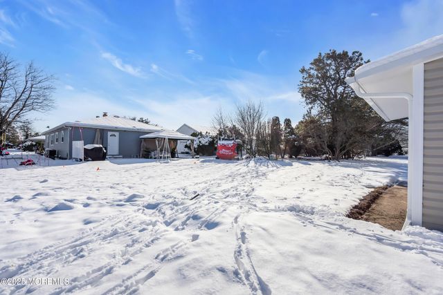 12 Tortola Street, Toms River, NJ 08757