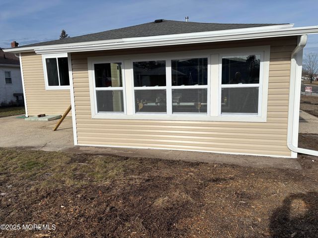 12 Tortola Street, Toms River, NJ 08757