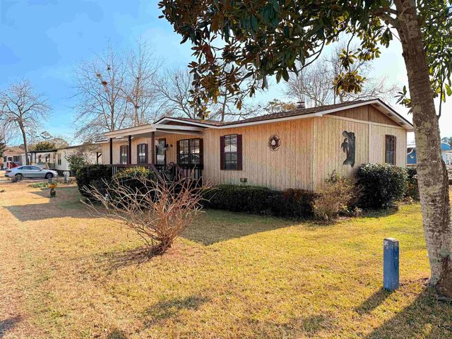 96 Crooked Island Circle, Murrells Inlet, SC 29576