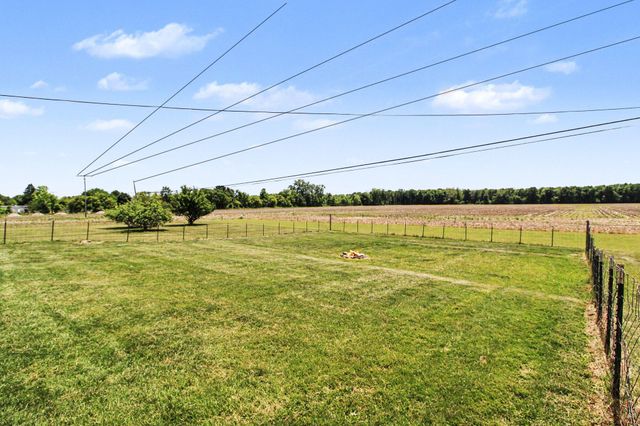 7610 Willis Road, Augusta Twp, MI 48197