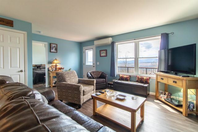 27 Baird Road, Newark, VT 05871