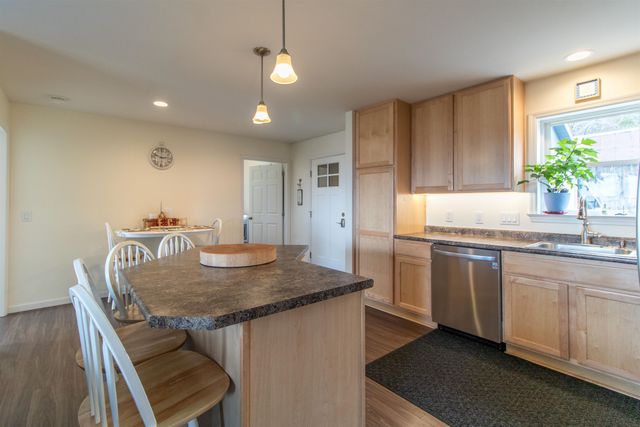 27 Baird Road, Newark, VT 05871