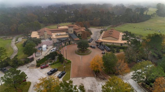 3 S Bayou Club Court, Spring, TX 77389