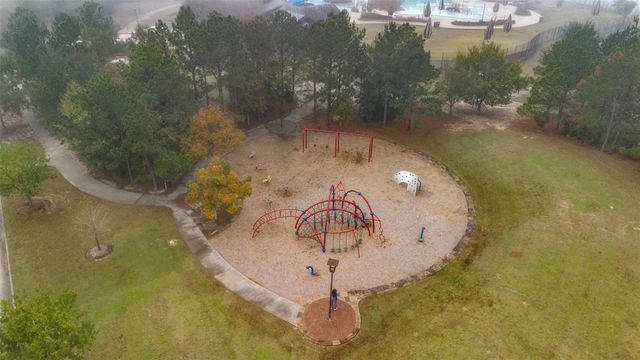 3 S Bayou Club Court, Spring, TX 77389