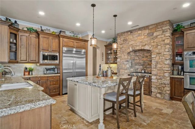 35929 Creekside Road, Yucaipa, CA 92399
