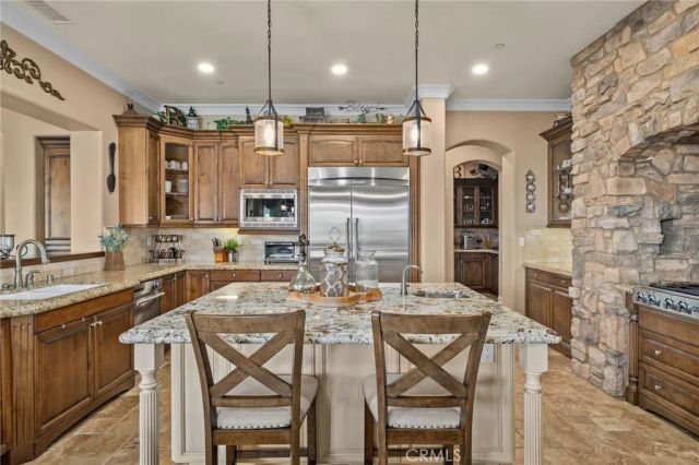 35929 Creekside Road, Yucaipa, CA 92399