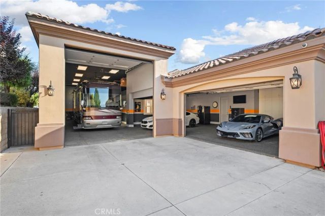 35929 Creekside Road, Yucaipa, CA 92399