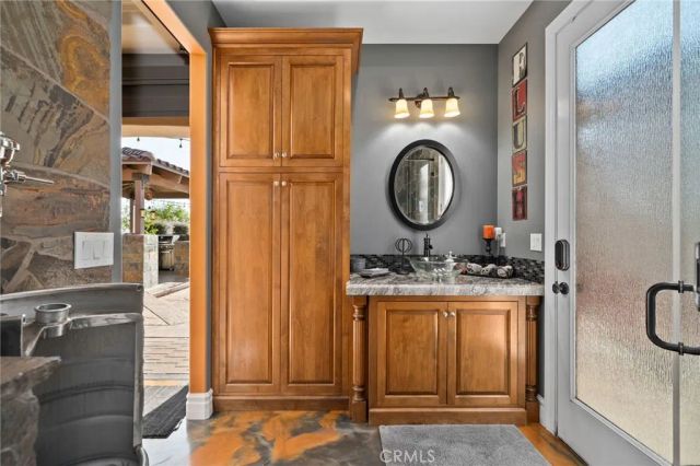 35929 Creekside Road, Yucaipa, CA 92399