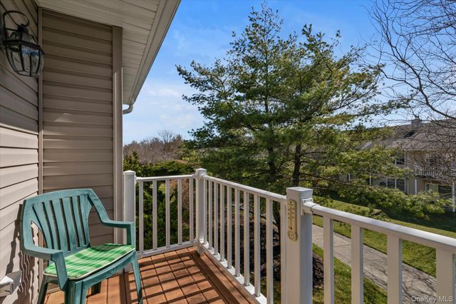 928 Altessa Boulevard, Melville, NY 11747