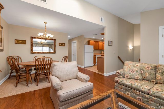 928 Altessa Boulevard, Melville, NY 11747