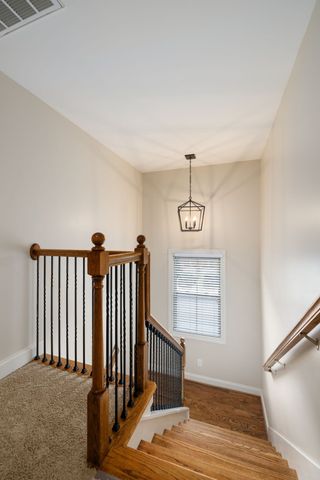 8033 Fenwick Ln, Spring Hill, TN 37174