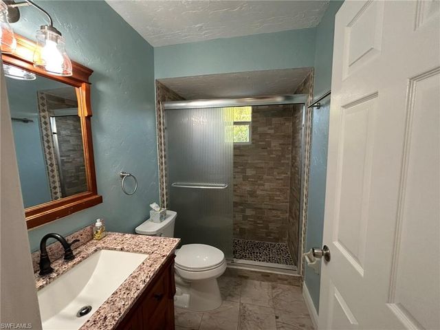 7072 Sundiet BLVD, Bokeelia, FL 33922