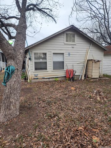 310 W Southcross, San Antonio, TX 78221