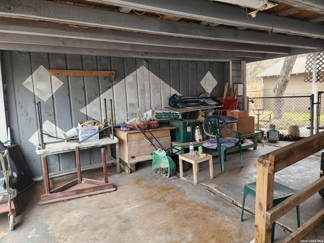 310 W Southcross, San Antonio, TX 78221