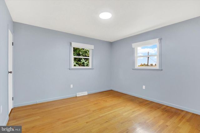 306 COTTAGE ST, Waynesboro, PA 17268
