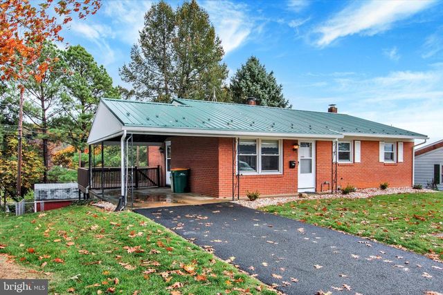 306 COTTAGE ST, Waynesboro, PA 17268