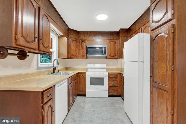 306 COTTAGE ST, Waynesboro, PA 17268