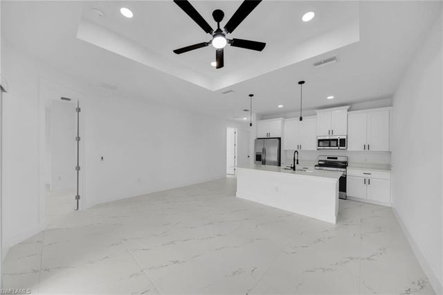 4986 Fairway CT, Lehigh Acres, FL 33973