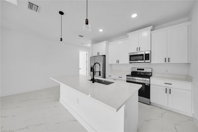4986 Fairway CT, Lehigh Acres, FL 33973
