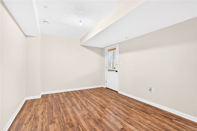 683 Freedom Dr, Collier Twp, PA 15106