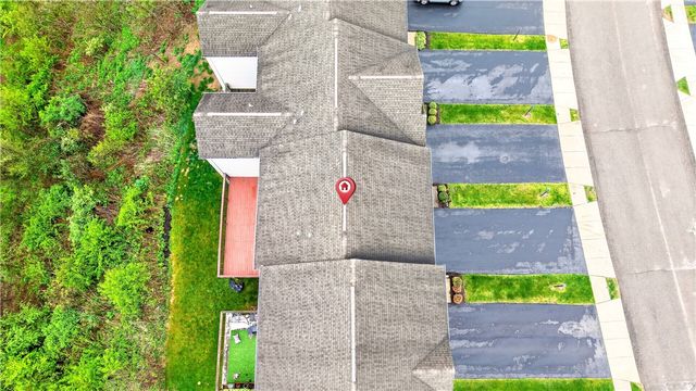 683 Freedom Dr, Collier Twp, PA 15106