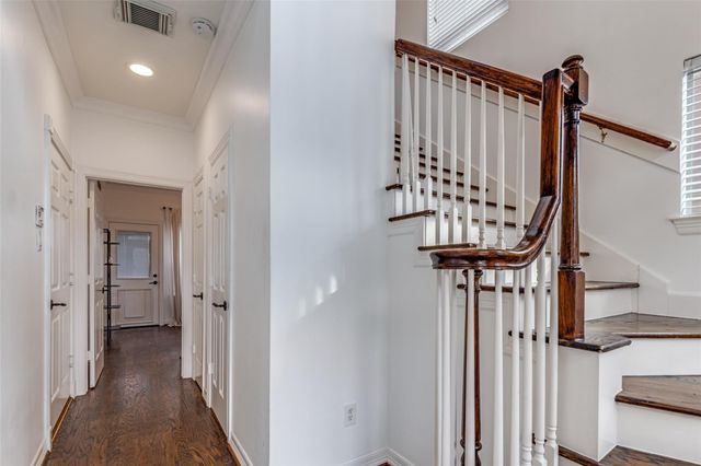 5208 Blossom Street 9, Houston, TX 77007