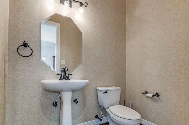 5208 Blossom Street 9, Houston, TX 77007