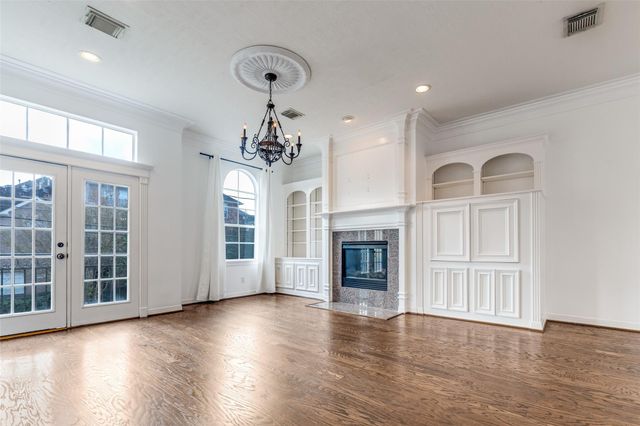 5208 Blossom Street 9, Houston, TX 77007