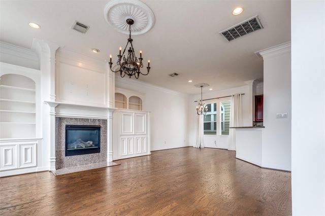 5208 Blossom Street 9, Houston, TX 77007