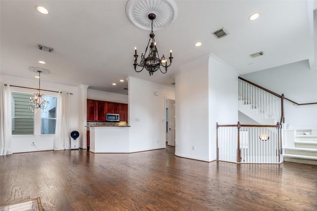 5208 Blossom Street 9, Houston, TX 77007