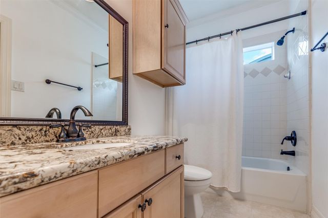 5208 Blossom Street 9, Houston, TX 77007