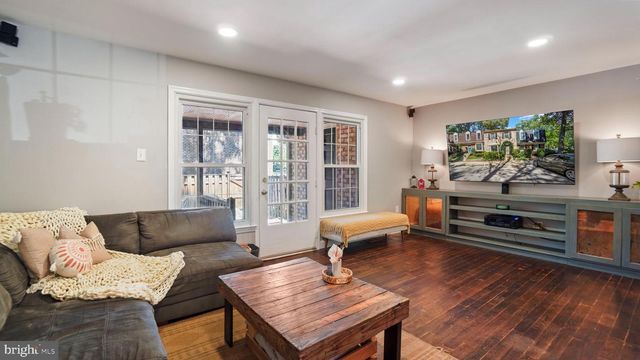 1756 ALBERMARLE DR, Crofton, MD 21114