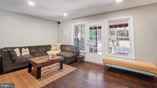 1756 ALBERMARLE DR, Crofton, MD 21114