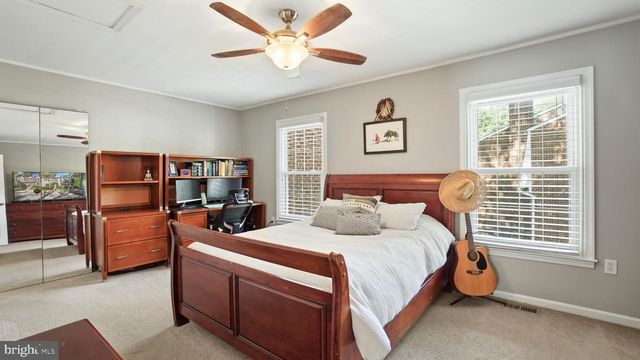 1756 ALBERMARLE DR, Crofton, MD 21114