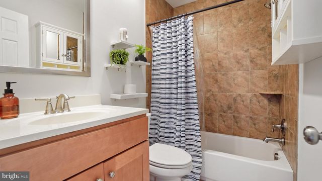 1756 ALBERMARLE DR, Crofton, MD 21114