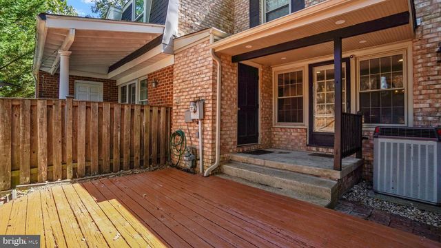 1756 ALBERMARLE DR, Crofton, MD 21114