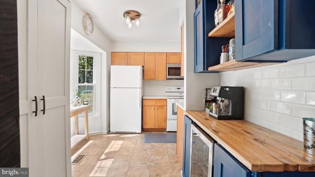 1756 ALBERMARLE DR, Crofton, MD 21114