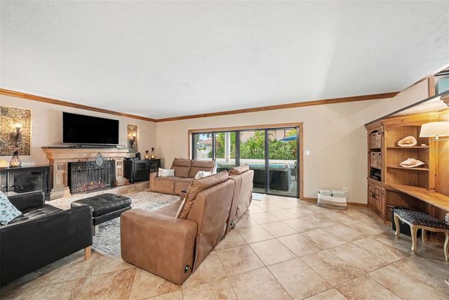5900 LEELAND ST S, St Petersburg, FL 33715
