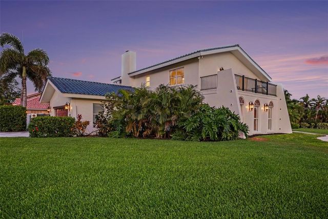 5900 LEELAND ST S, St Petersburg, FL 33715