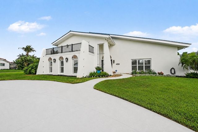 5900 LEELAND ST S, St Petersburg, FL 33715