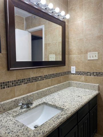 2406 Parkside Drive, Grand Prairie, TX 75052