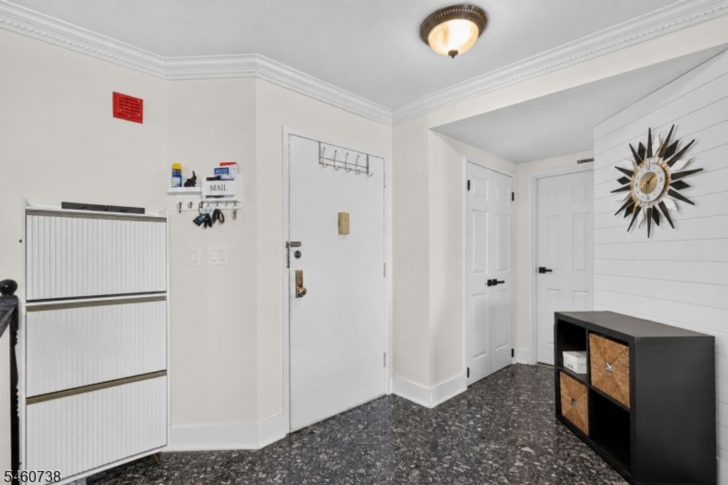 1020 Harmon Cove Tower 1020, Secaucus Town, NJ 07094 — photo 4