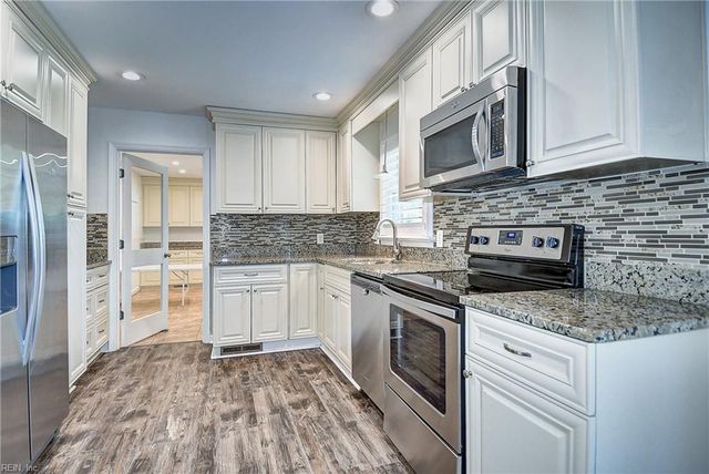 609 Pelham PL, Virginia Beach, VA 23452