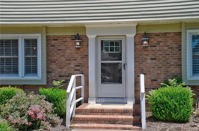 609 Pelham PL, Virginia Beach, VA 23452