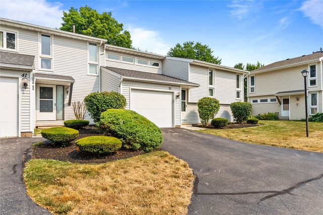 37 Blue Ridge Road, Penfield, NY 14526