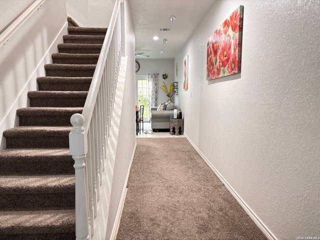 29 Oak Plaza, San Antonio, TX 78216