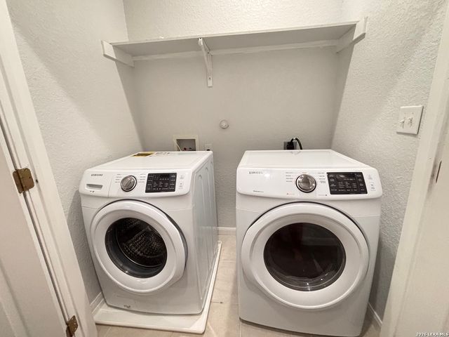 29 Oak Plaza, San Antonio, TX 78216