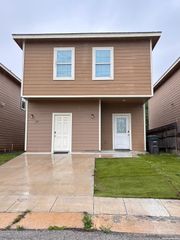 29 Oak Plaza, San Antonio, TX 78216