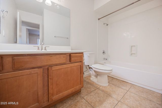 2429 E JUANITA Avenue, Mesa, AZ 85204