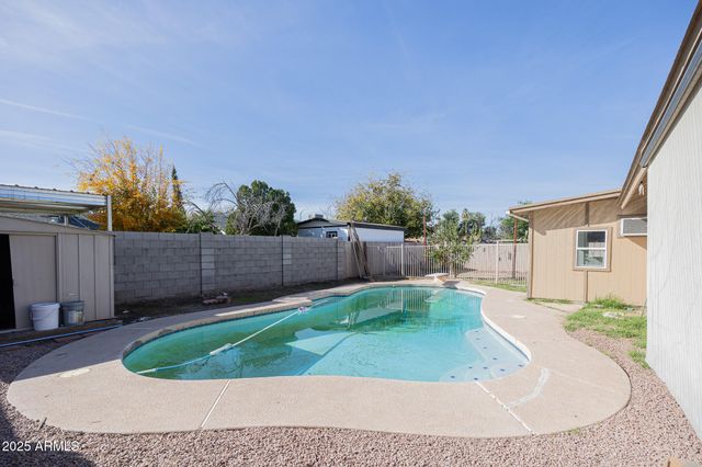 2429 E JUANITA Avenue, Mesa, AZ 85204